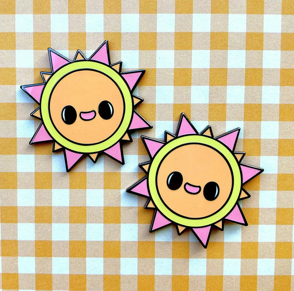 Luna y Sol enamel pins